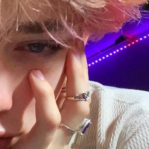 Gay骚年老头粗又长
