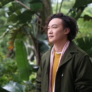 Gay骚年老头粗又长
